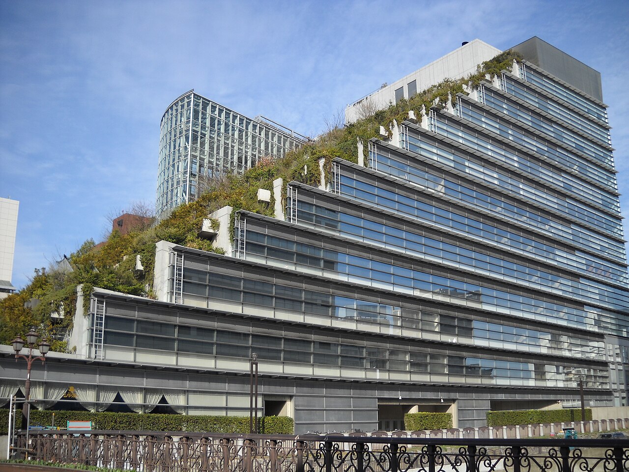 Acros Fukuoka Step Garden