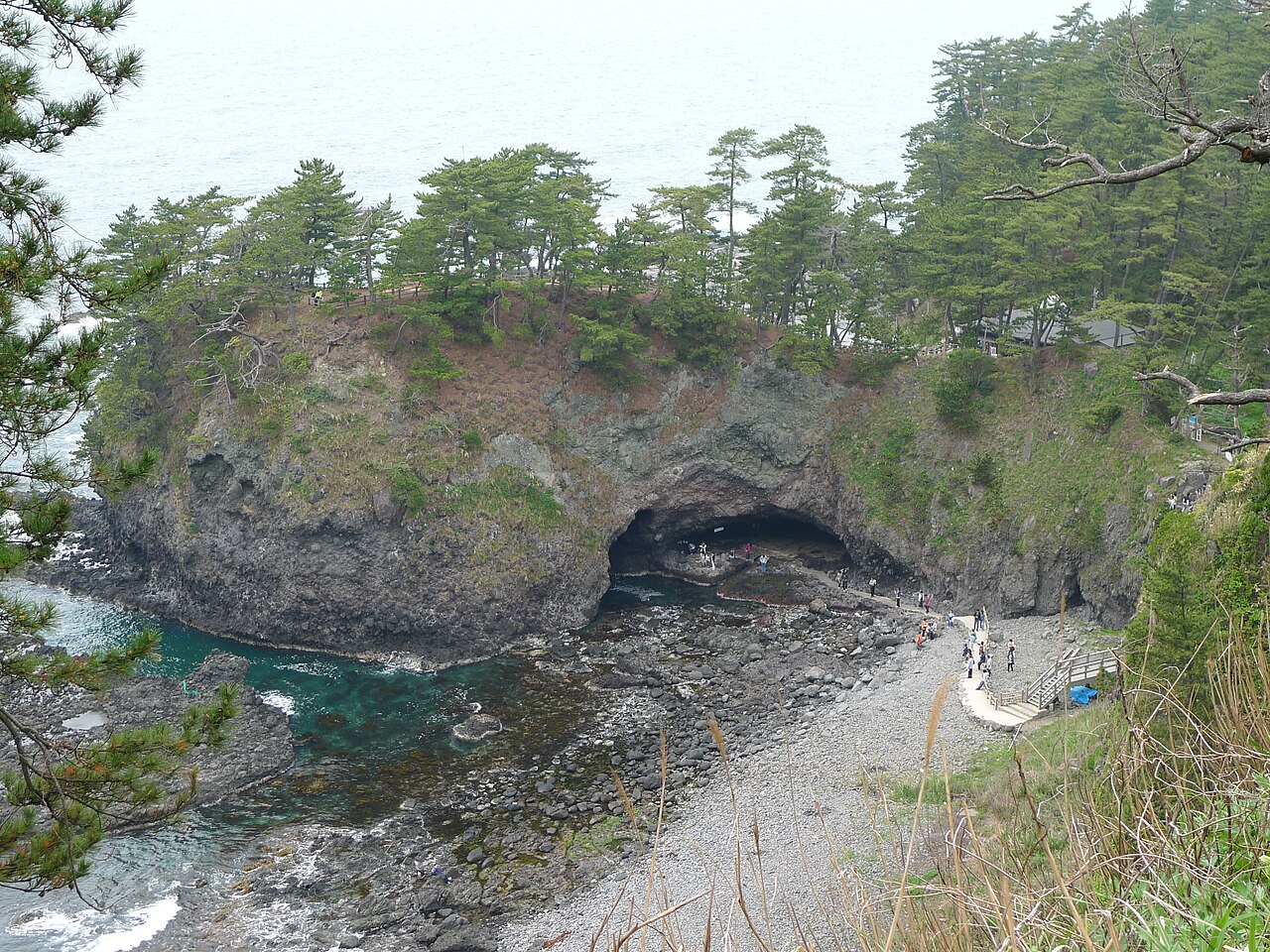 巌門