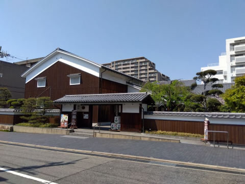 Kiku-Masamune Taru Sake Meister Factory