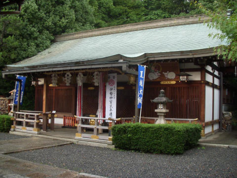 岩屋神社