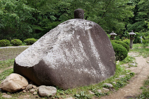 Manji Stone Buddha