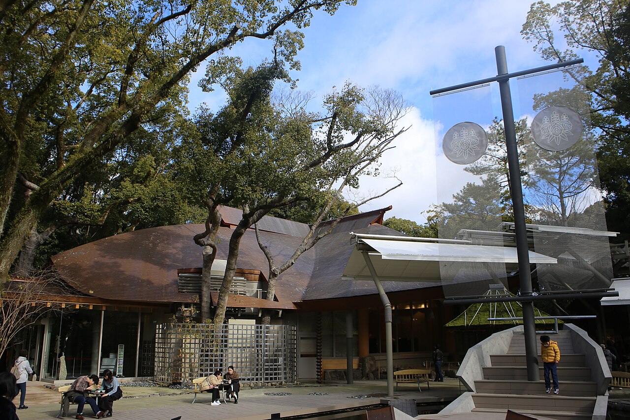 Kusanagi-kan Sword Treasure Hall