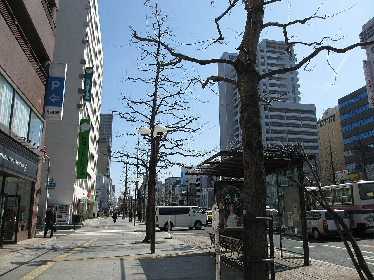 桃太郎大通り