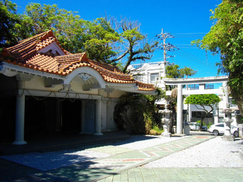 Hakugin-do Shrine