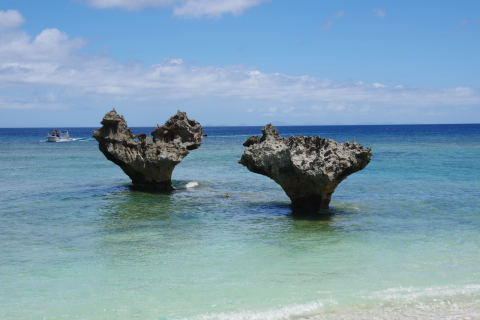 Kouri Island Heart Rock