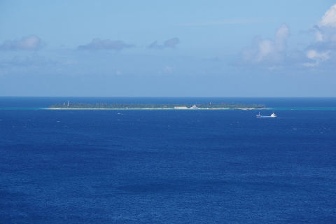 Minna Island (Croissant Island)
