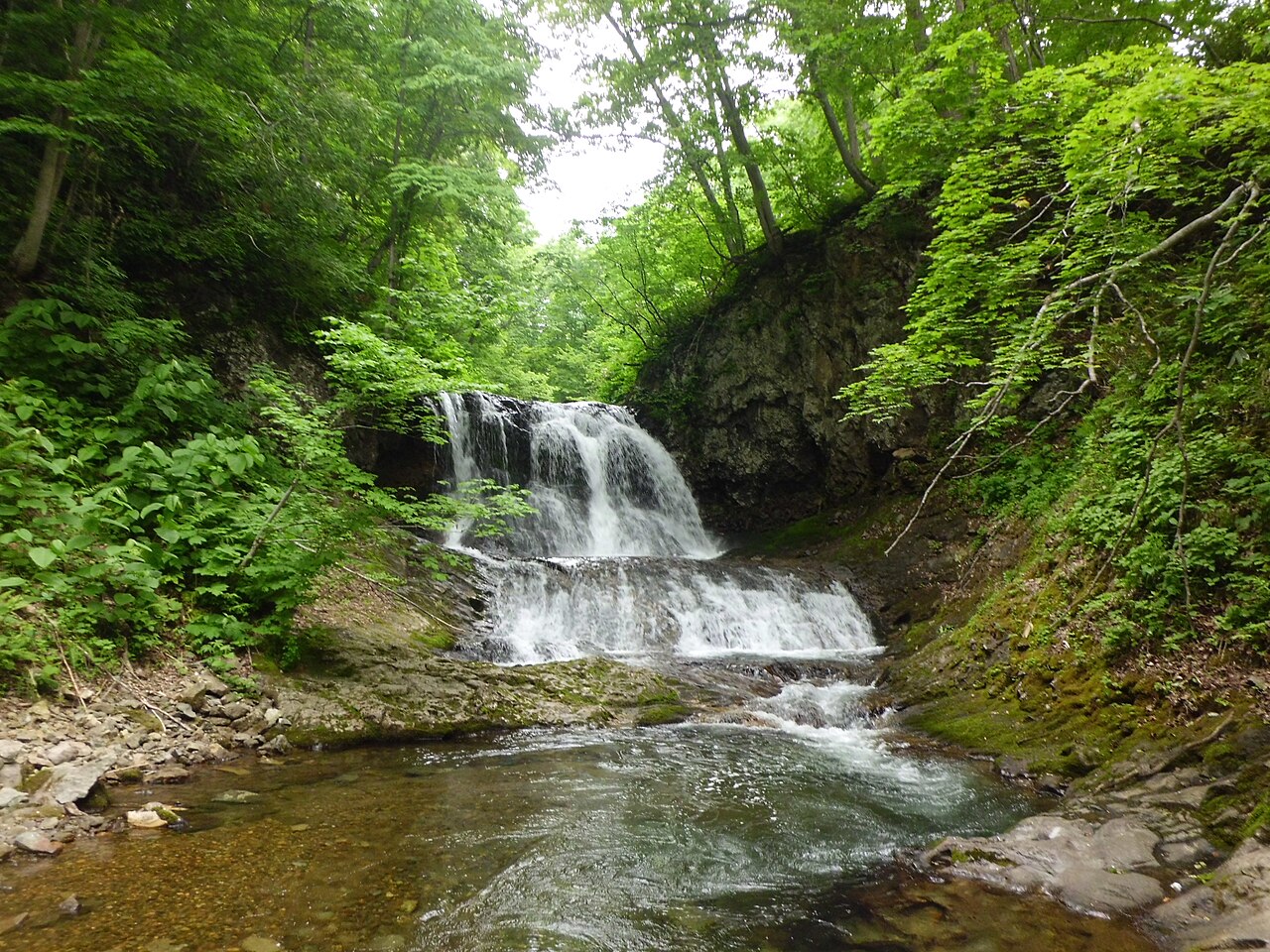 Heiwa-no-Taki Falls