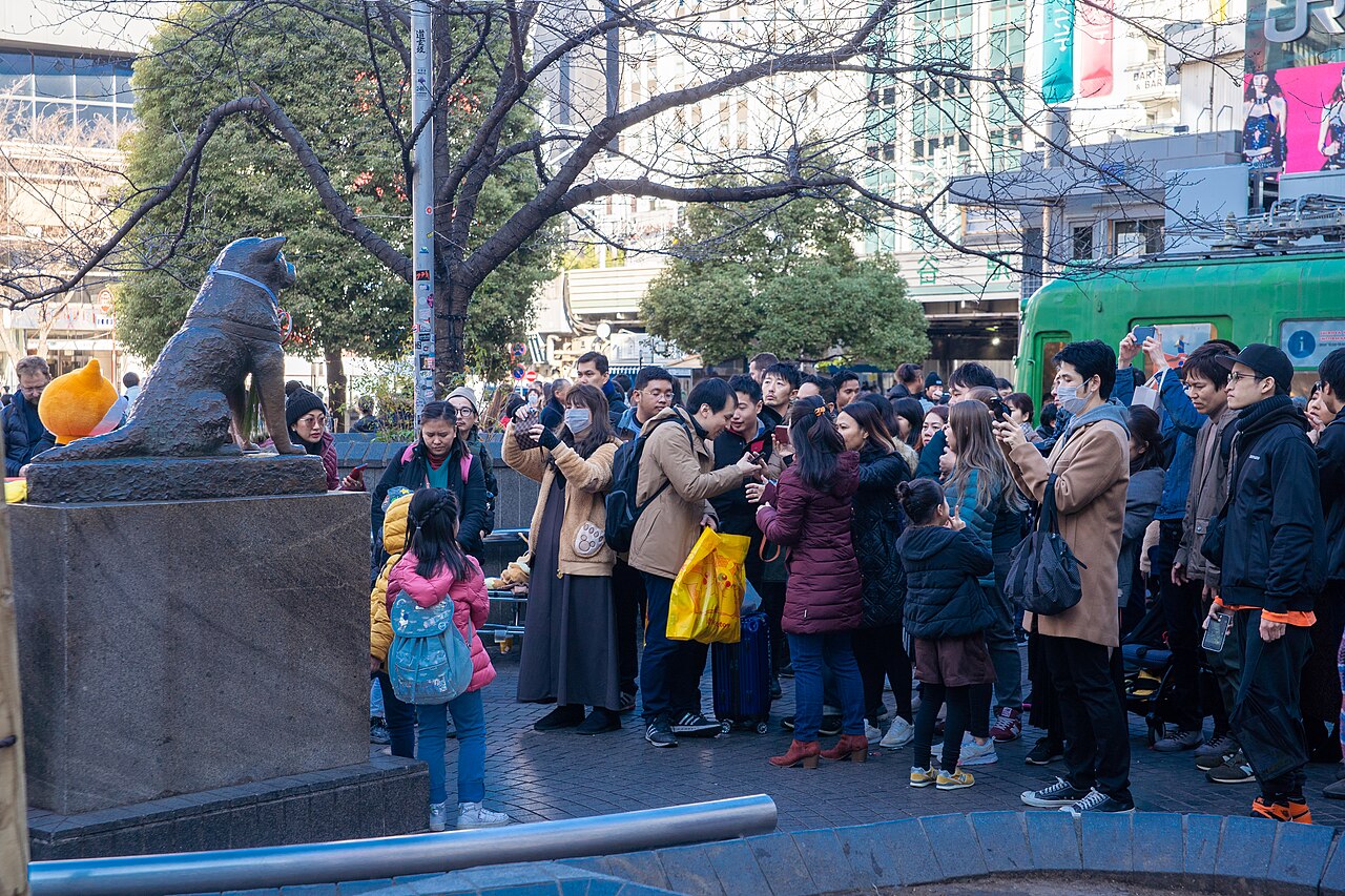 Hachiko Statue